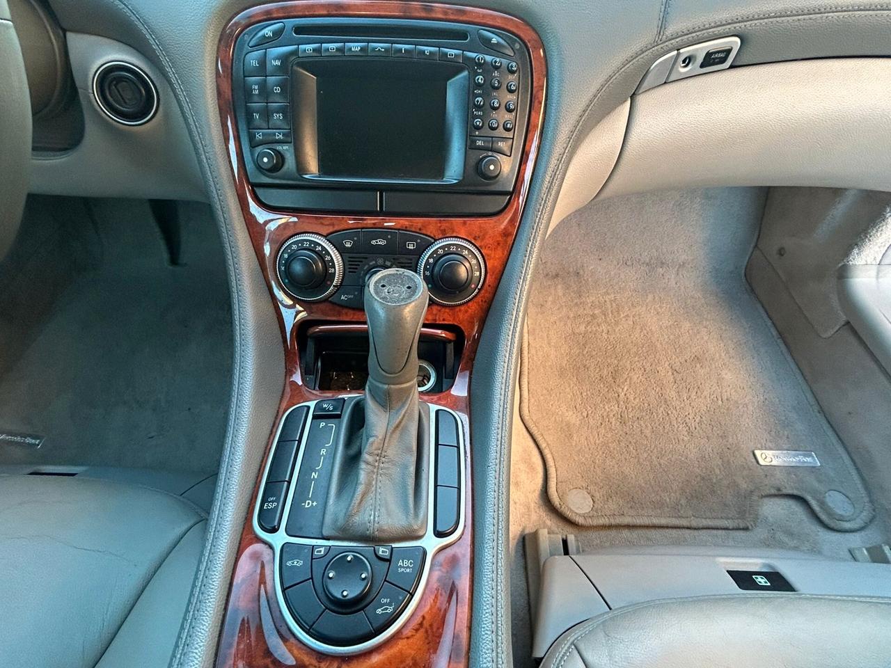 Mercedes-benz SL 500 Roadster - R230 V8