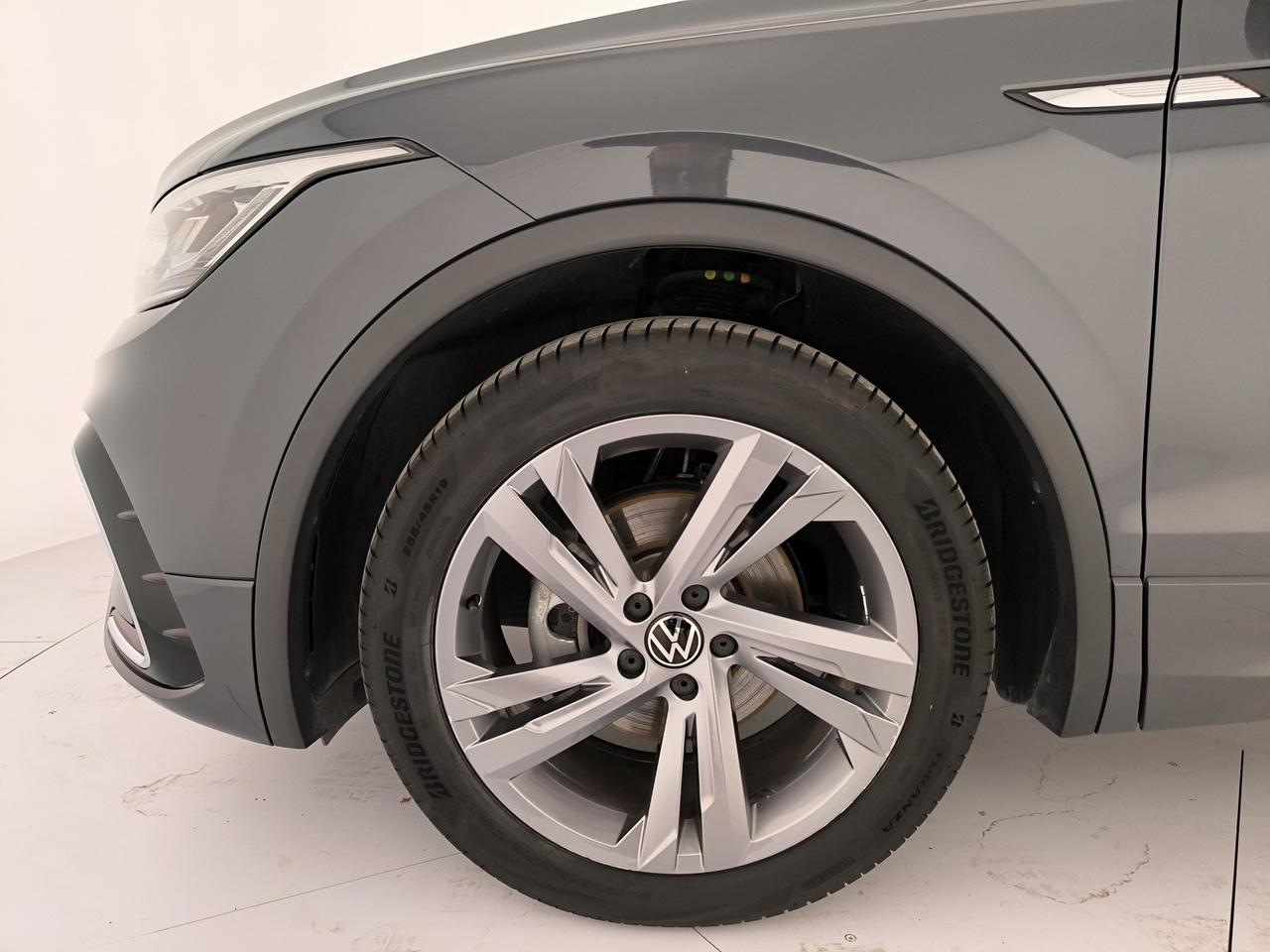 Volkswagen Tiguan 2.0 tdi r-line 150cv dsg