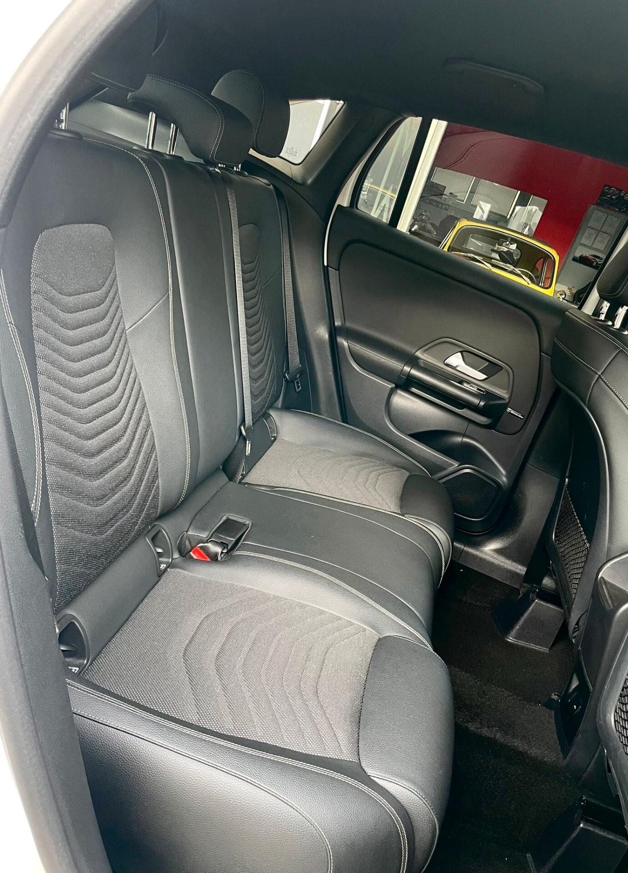 Mercedes-benz GLA 180D SPORT PLUS 2021