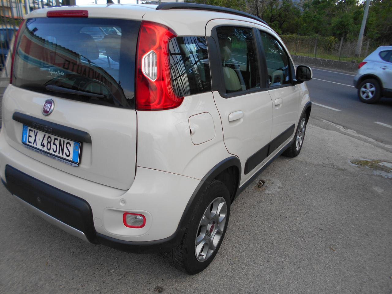 Fiat Panda 0.9 TwinAir Turbo Natural Power Lounge