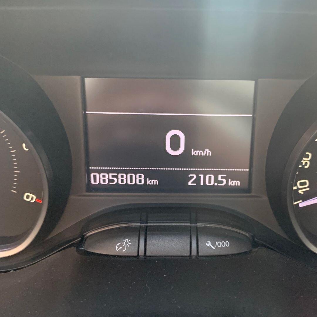 Peugeot 208 BlueHDi 100cv GT Line **FULL**