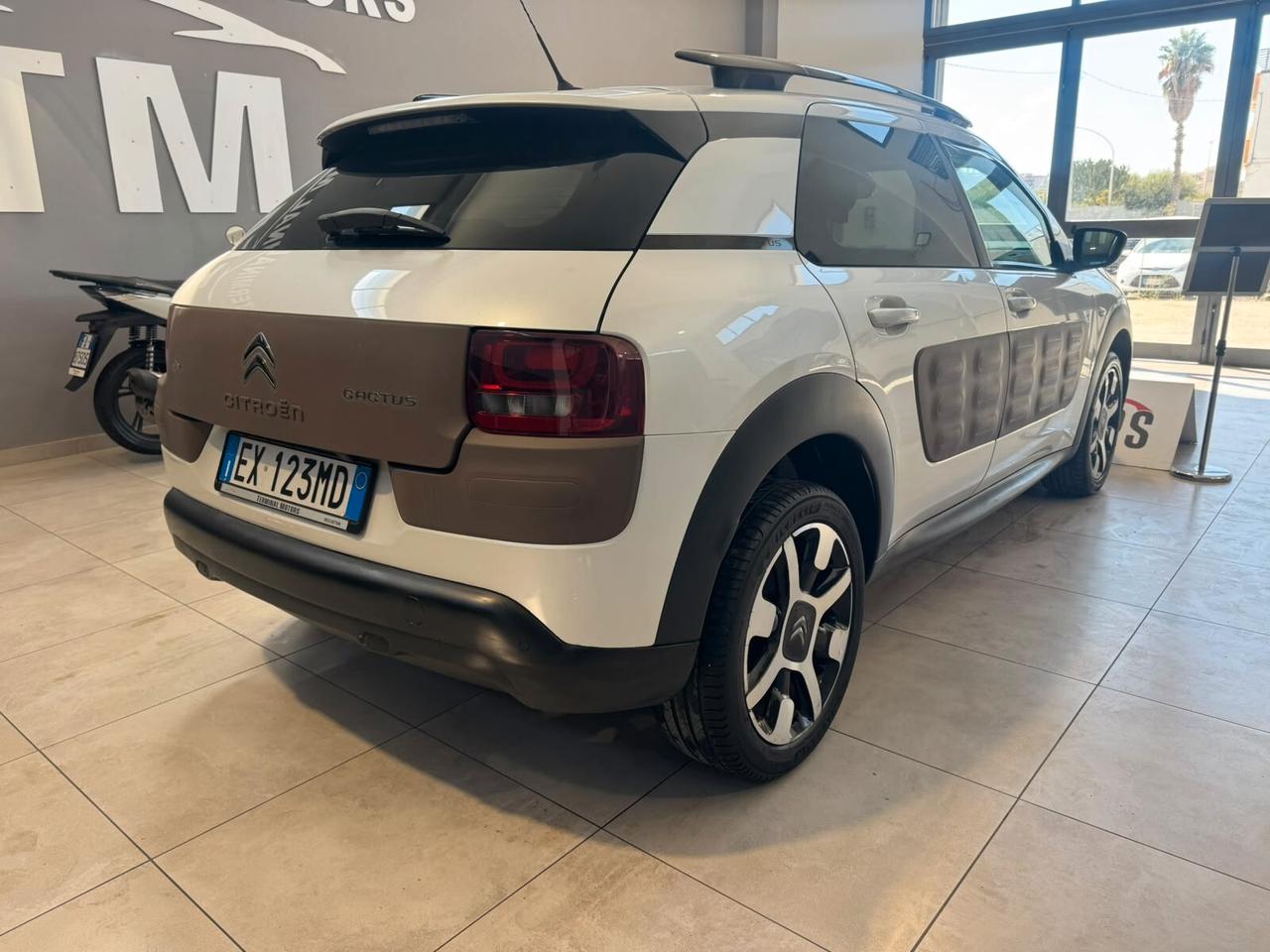 Citroen C4 Cactus PURE TECH 82 FEEL