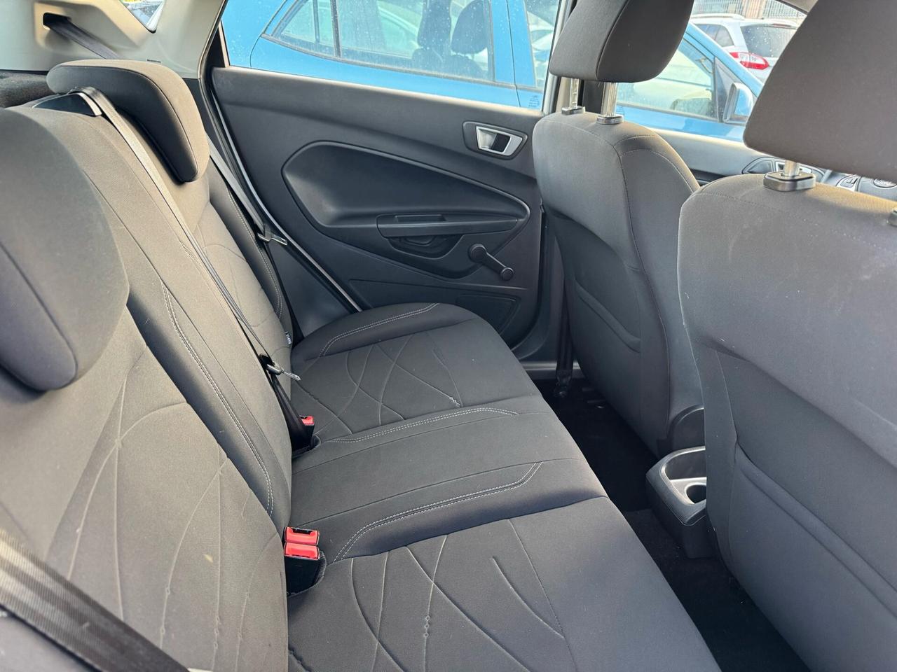 Ford Fiesta 1.5 TDCi 75CV 5 porte Titanium