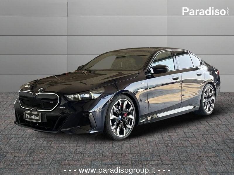 BMW i5 M60 XDRIVE 2023 - KM0 | 601CV | MPERFORMANCE