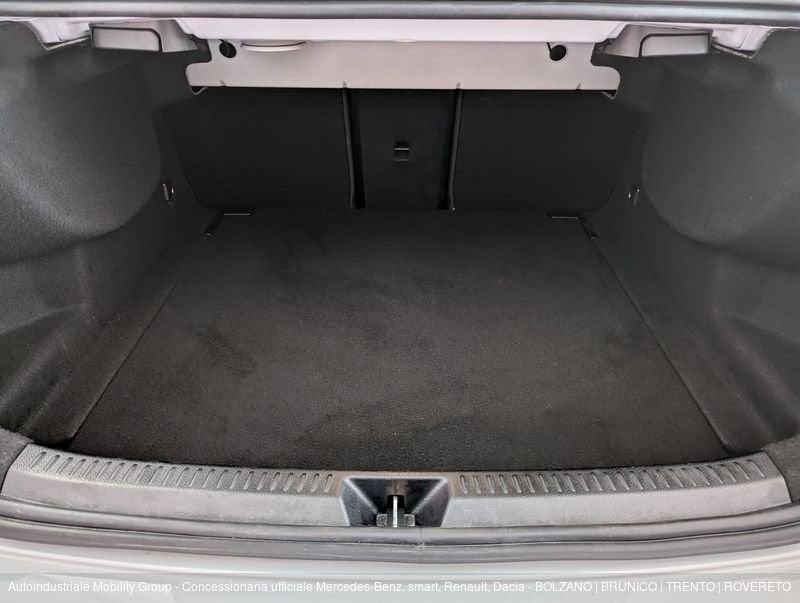 Mercedes-Benz Classe A 180D SEDAN PREMIUM AMG LINE AUTOMATIC "NEOPATENTATI"