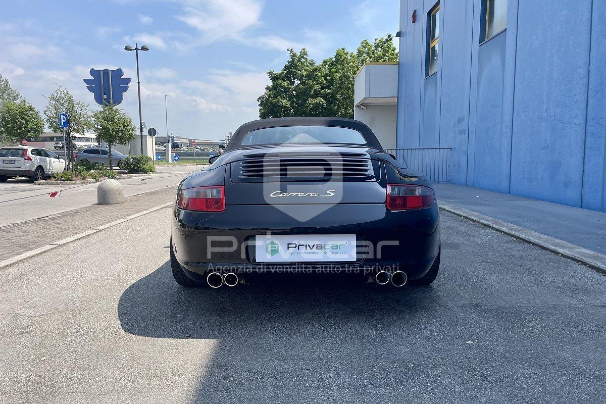 PORSCHE 911 Carrera Cabriolet