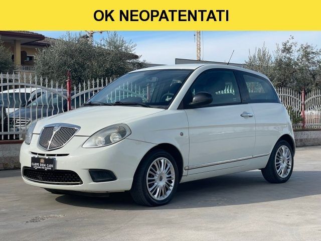 LANCIA Ypsilon 1.2 69 CV Platinum OK NOEPATENTATI