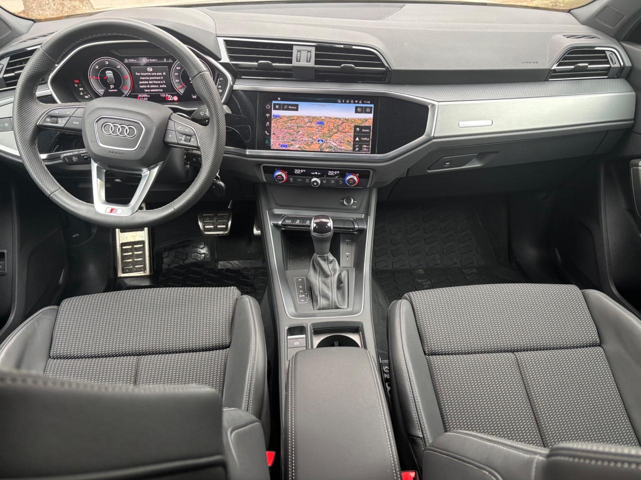 Audi Q3 35 TDI S tronic line edition