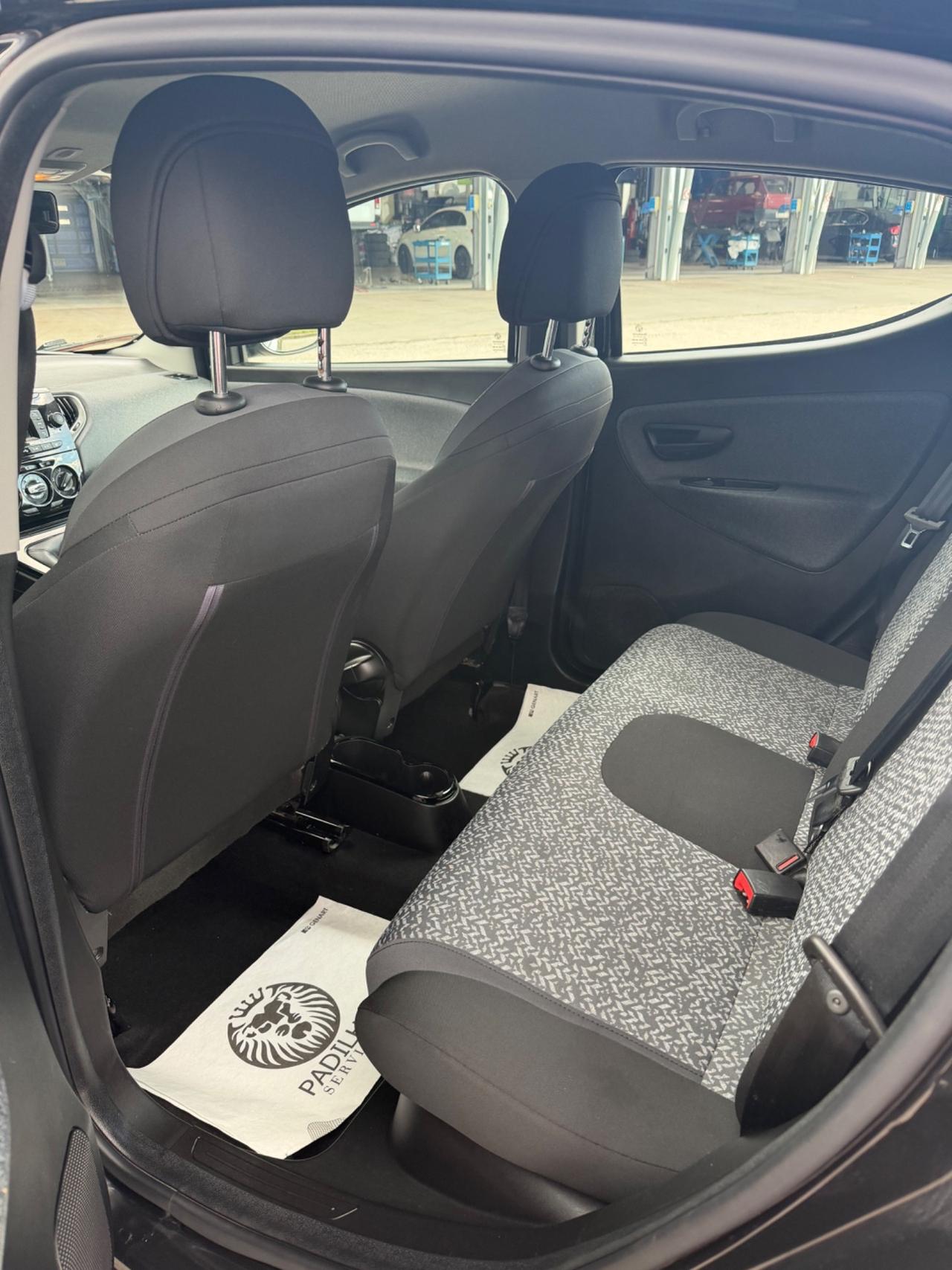 Lancia Ypsilon 1.2 69 CV 5 porte S&S Elefantino Blu