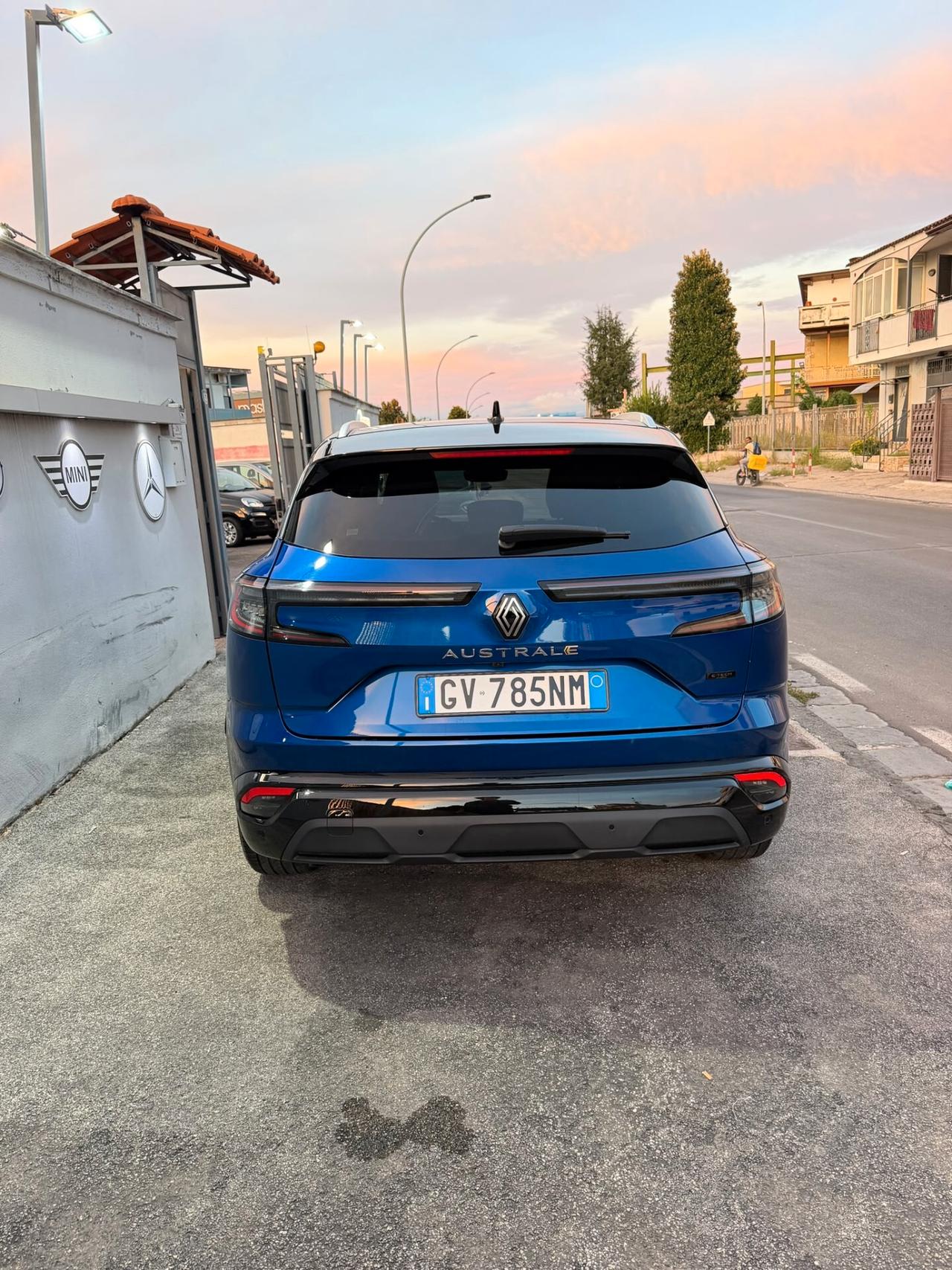 Renault Austral 2023 1.2 E-Tech full hybrid Iconic 200cv auto