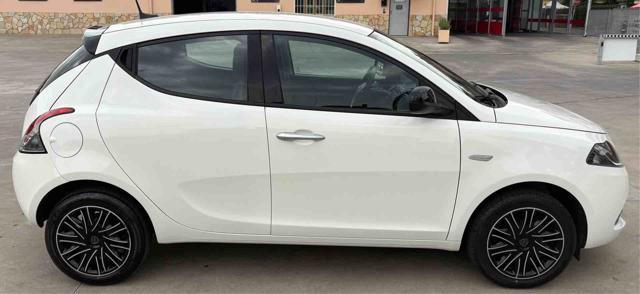 LANCIA Ypsilon 1.0 FireFly 5 porte S&S Hybrid Gold
