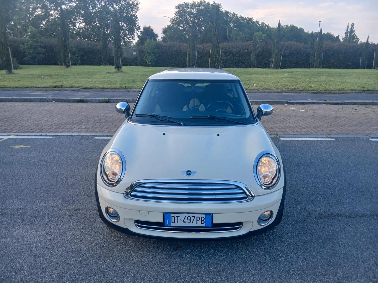Mini 1.4 16V One Chili