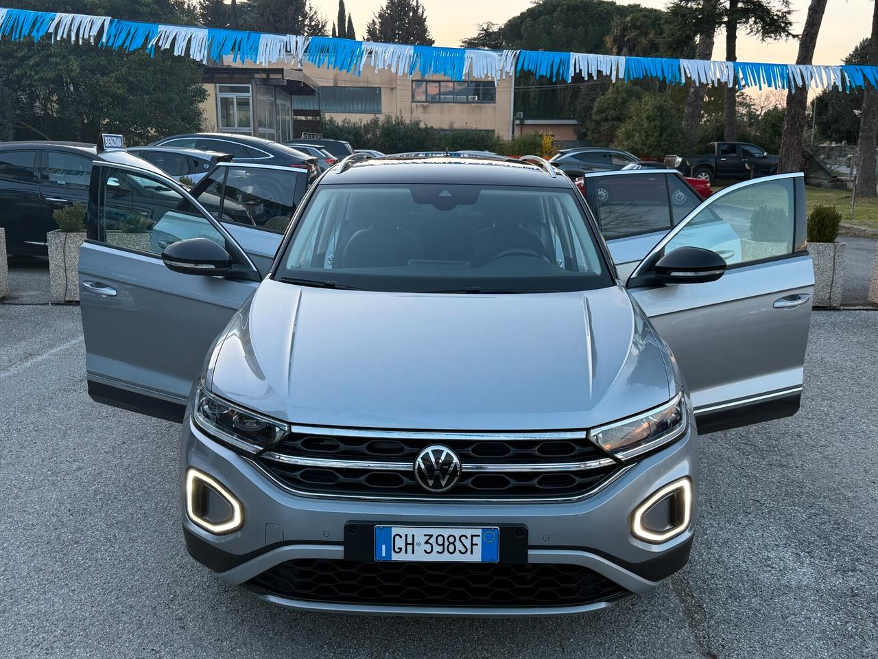 " DA VETRINA " Volkswagen T-Roc 2.0 TDI Style