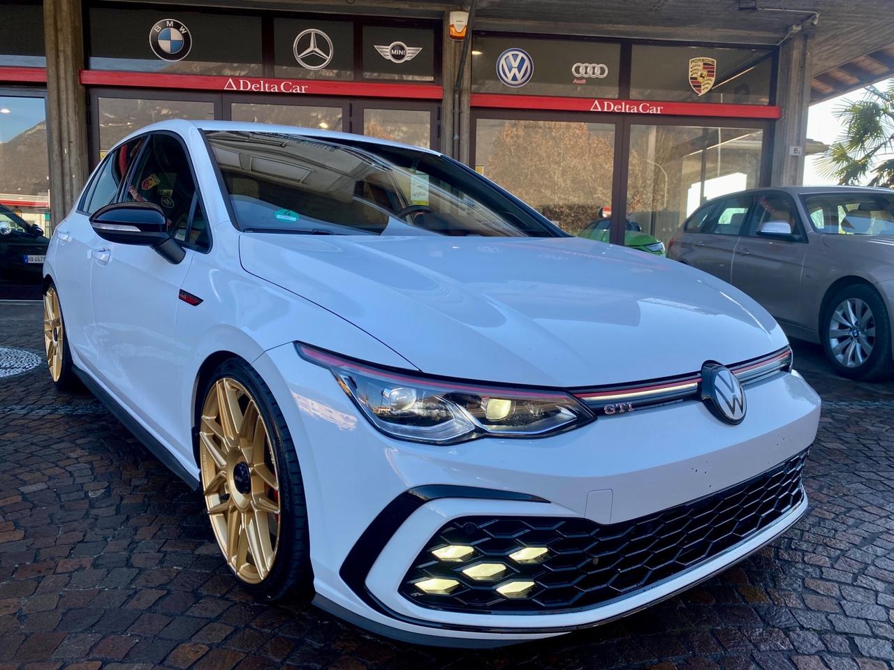 Volkswagen Golf GTI 2.0 TSI DSG 19” IQ-LIGHT Fendinebbia