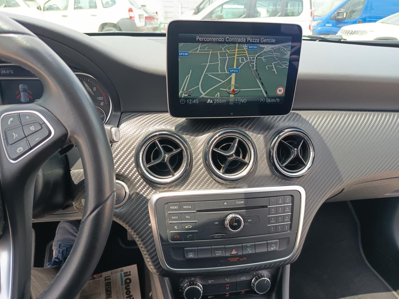 Mercedes-benz GLA 200 d Automatic 4Matic Business