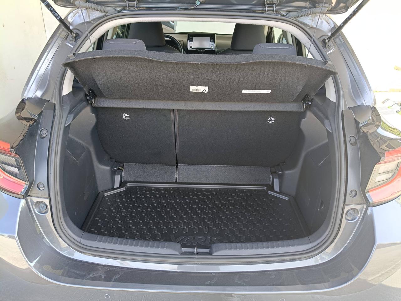 TOYOTA Yaris - NG '20