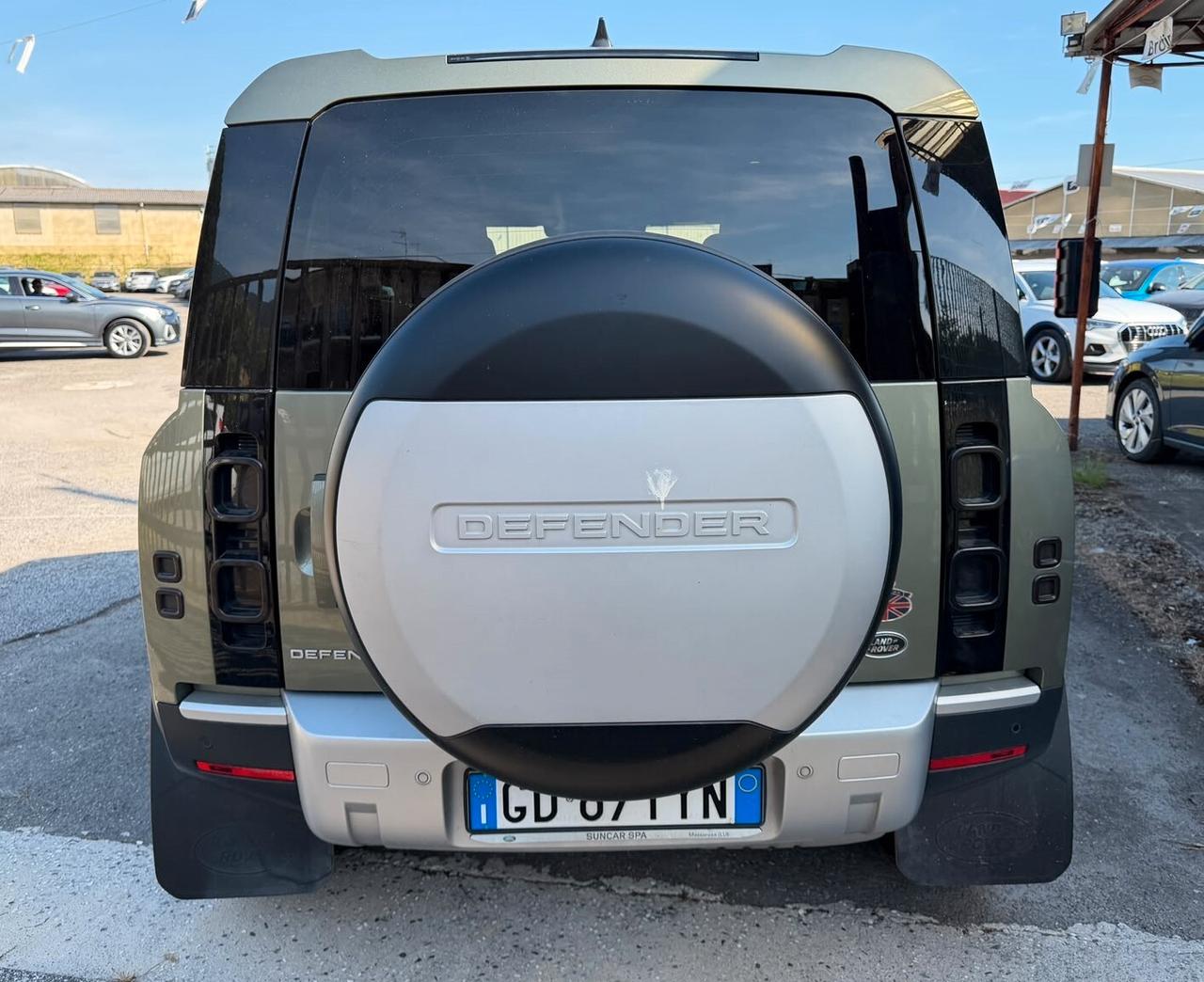 Land Rover Defender 3.0D 250 CV AWD X-Dynamic HSE