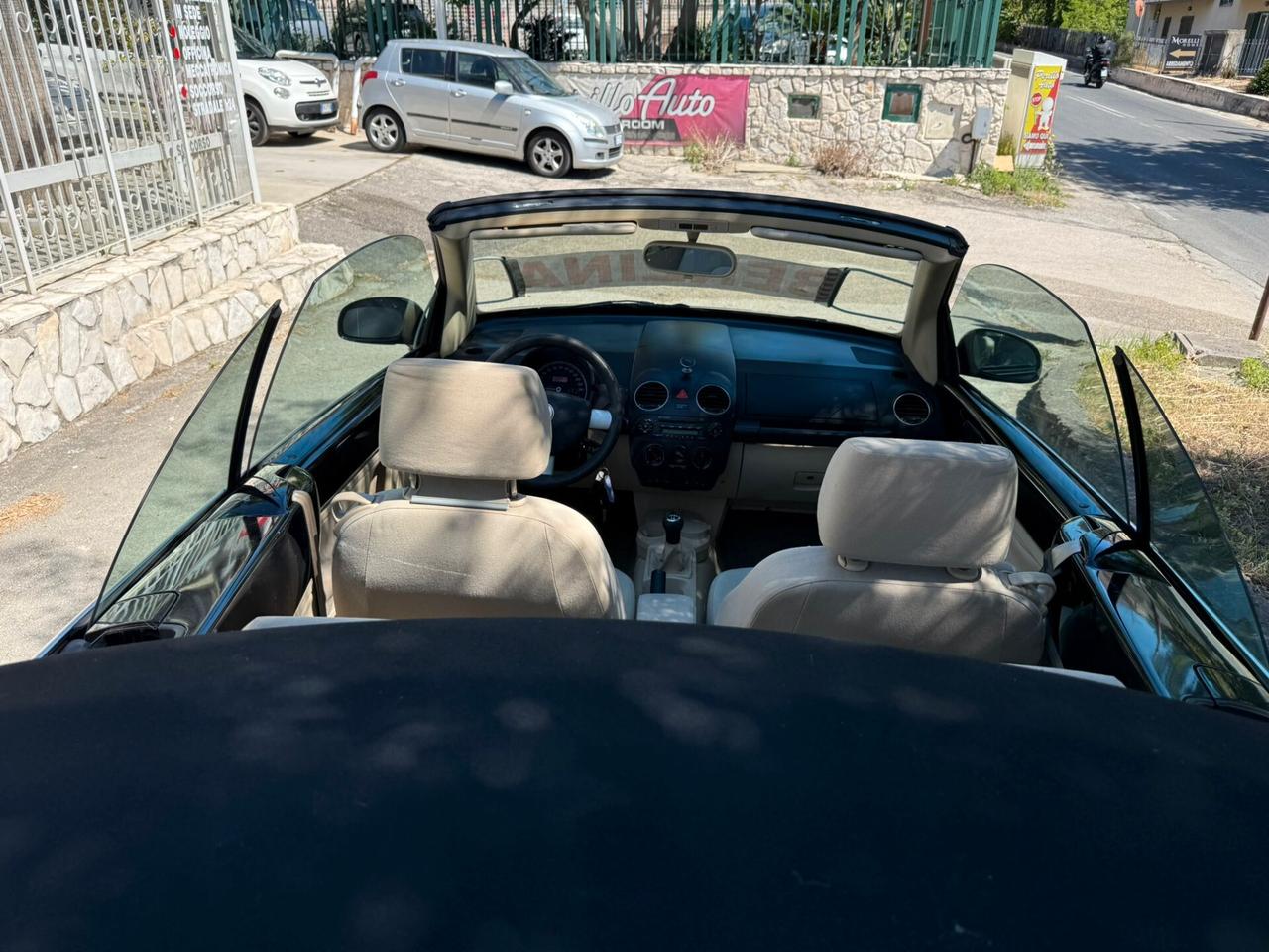 Volkswagen New Beetle 1.4 16V Cabrio