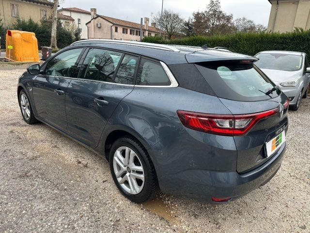 RENAULT Megane POCHI KM! Mégane Sporter TCe 115 CV Business