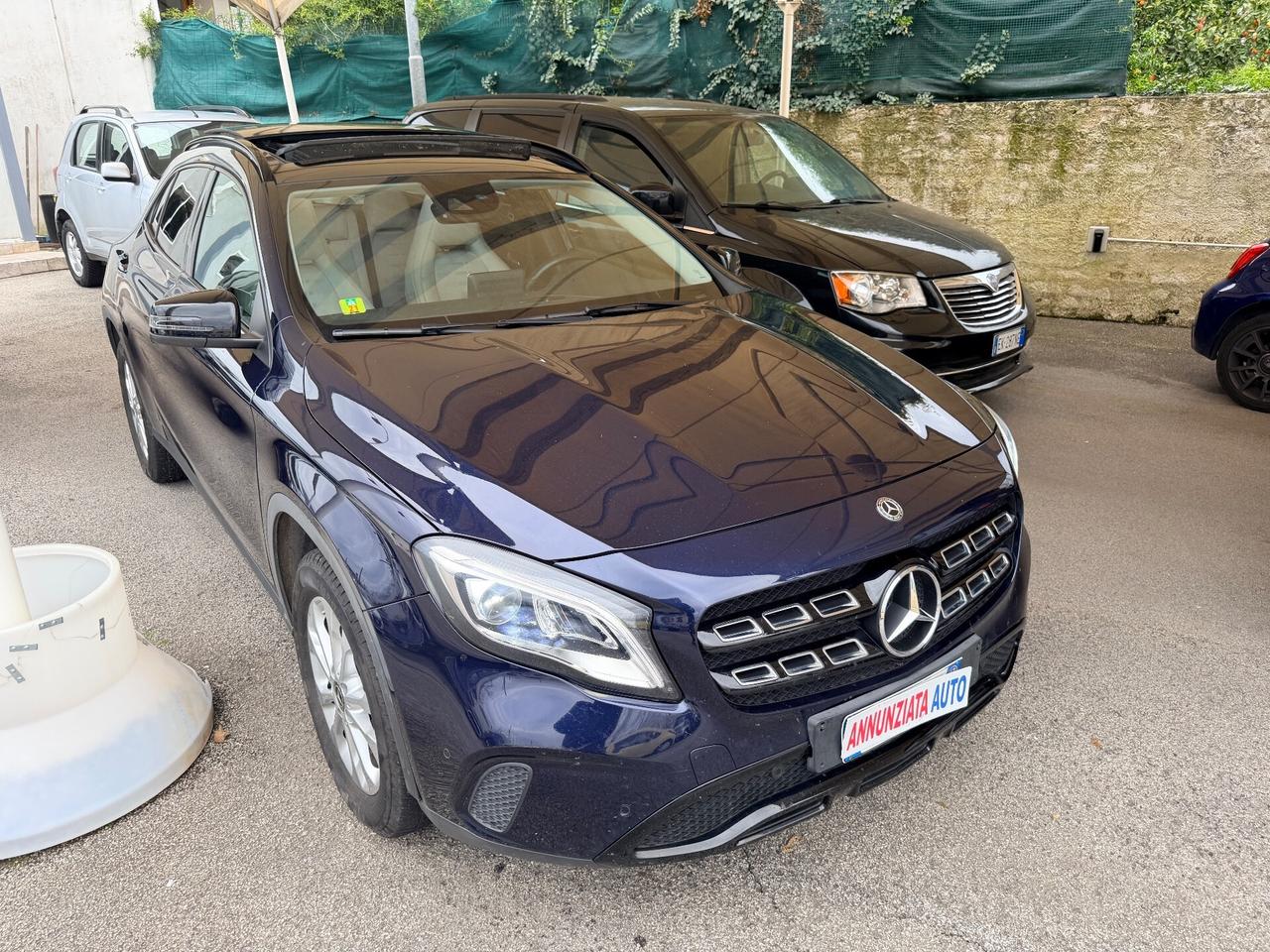 Mercedes-benz GLA 200d PREMIUM