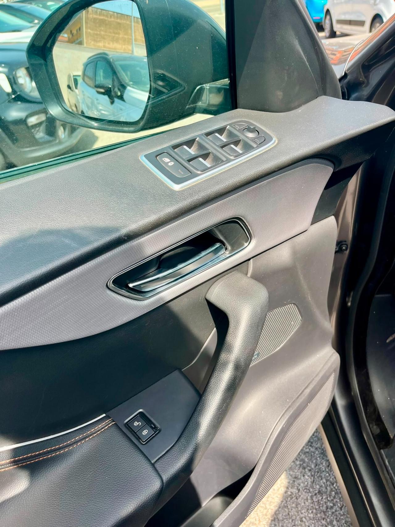 Jaguar F-Pace 2.0 D 180 CV AWD Portfolio