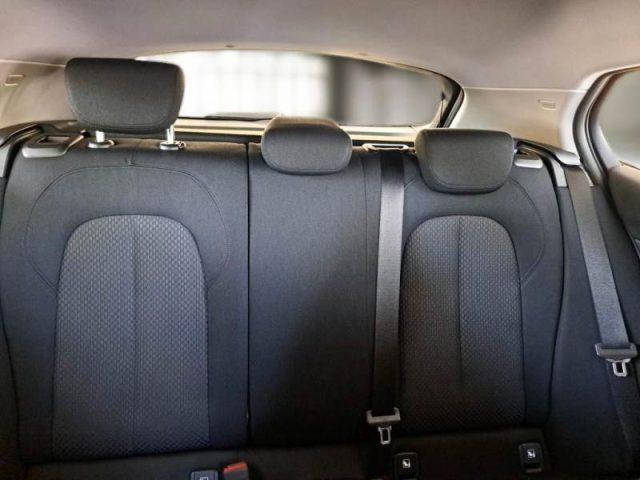 BMW 118 d 5p. Business Advantage