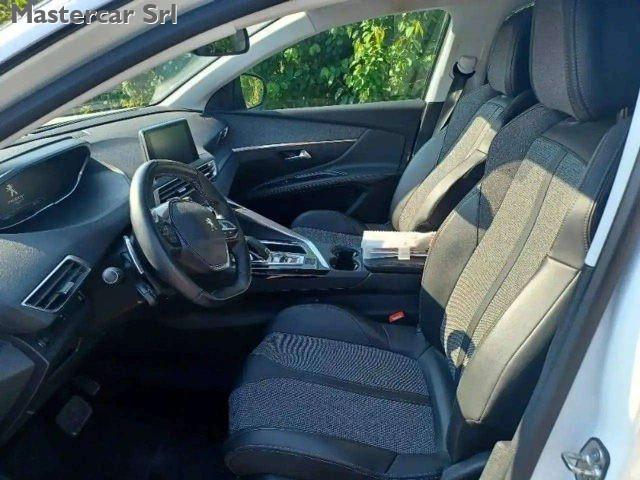 PEUGEOT 5008 1.5 bluehdi Allure EAT8 130CV - Navi 7 posti - GD