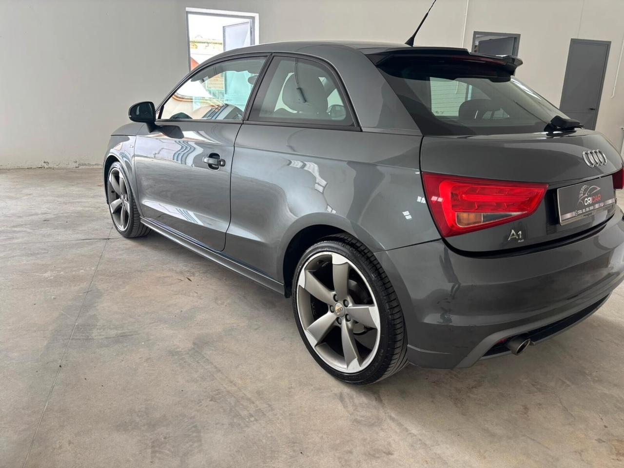 Audi A1 1.6 TDI 105 CV S-line