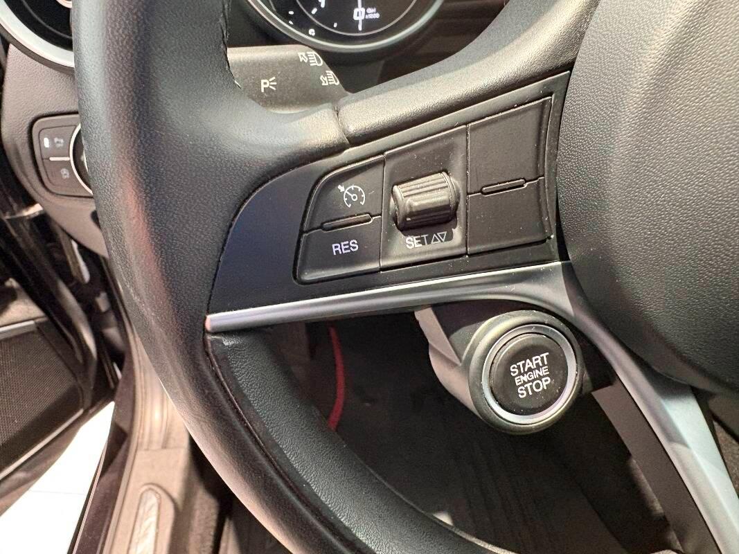 Alfa Romeo Giulia 2.2 t Super 180cv