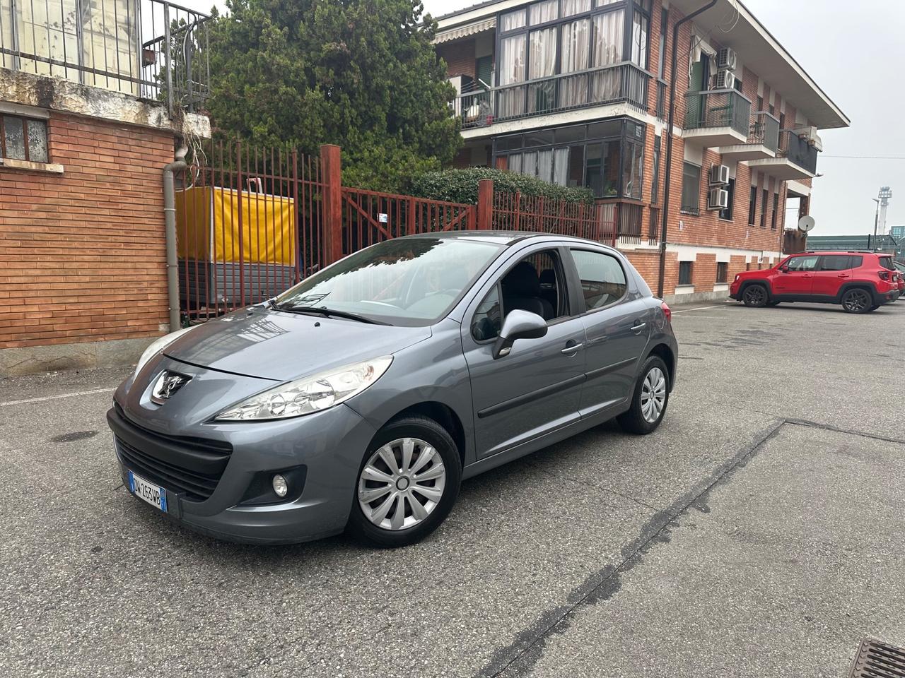 Peugeot 207 1.4 8V 75CV 5p. X Line ECO GPL