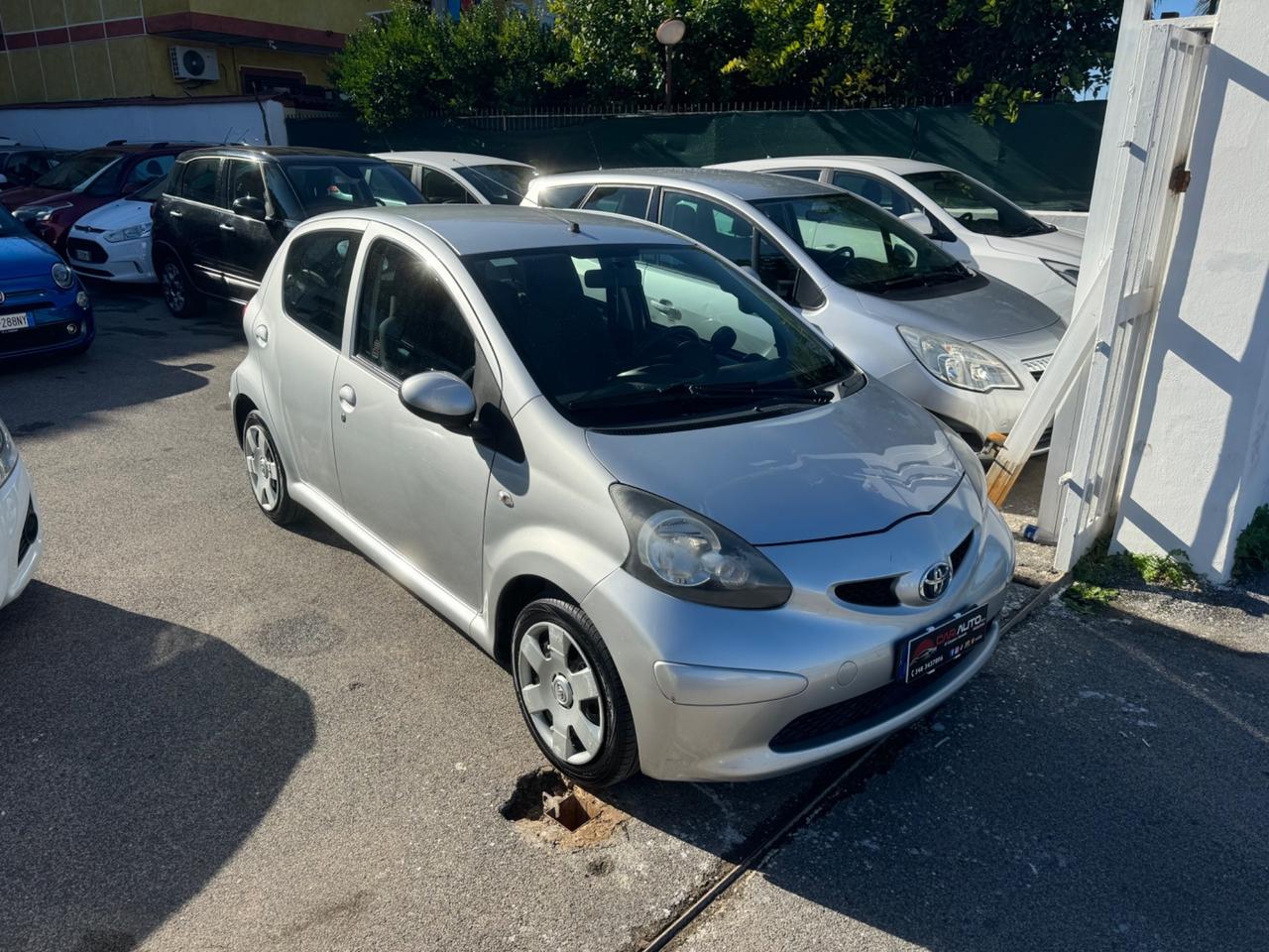 Toyota Aygo 1.0 12V VVT-i 5 porte Sound