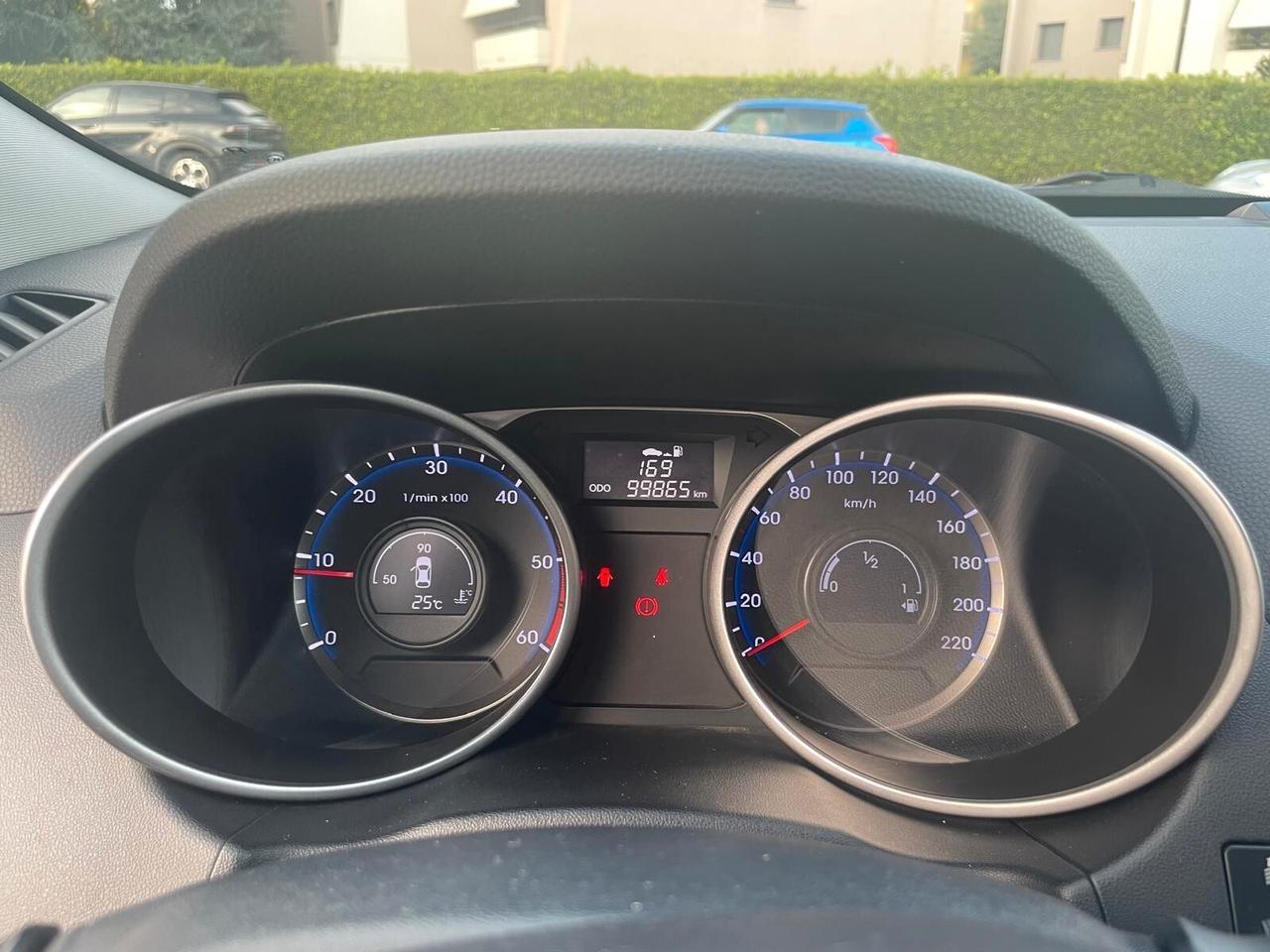 Hyundai iX35 1.7 CRDi 2WD Xpossible
