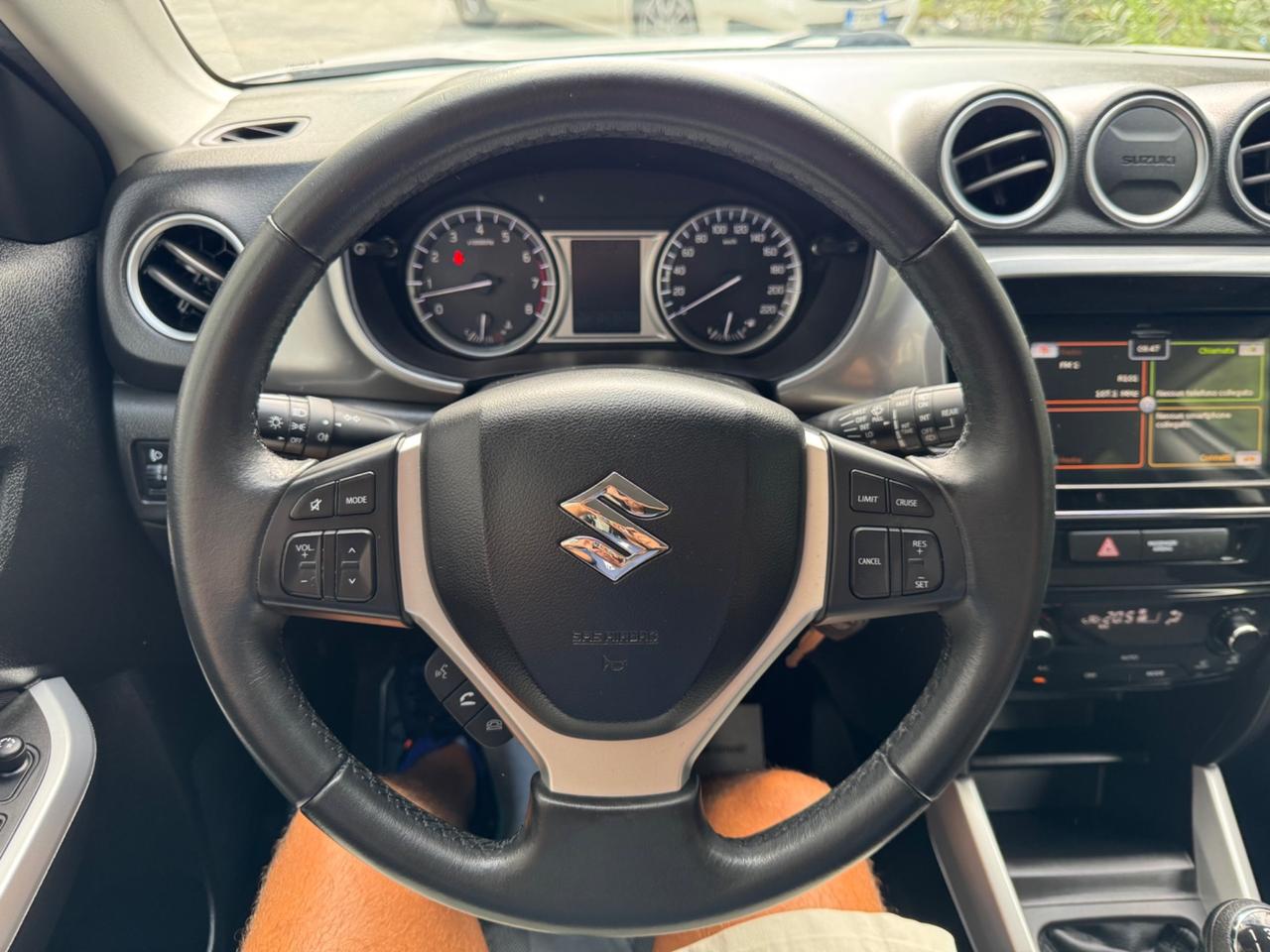 SUZUKI VITARA 1.6 COOL KM 80 MILA