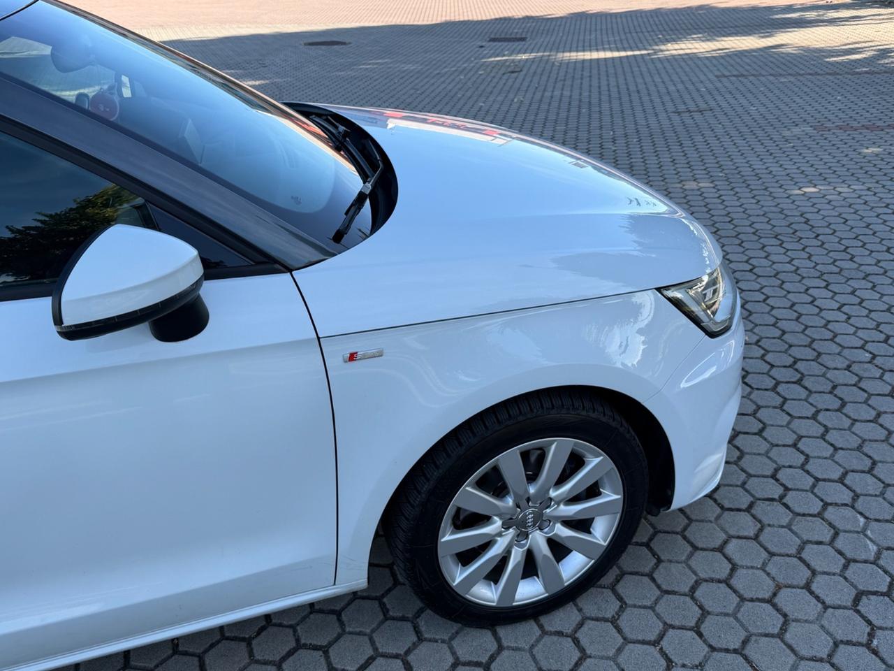 Audi A1 1.6 TDI S-Line 116 CV