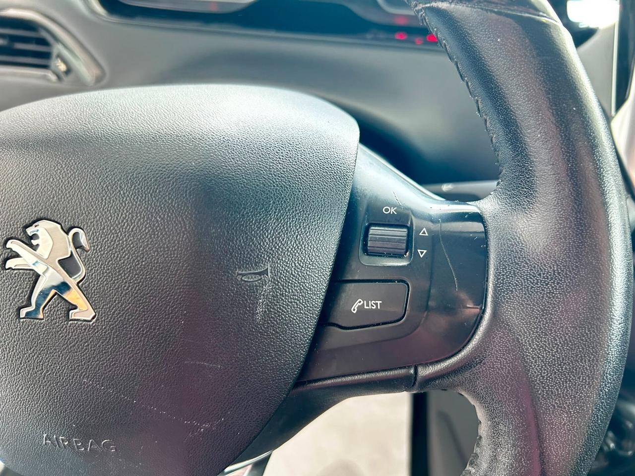 Peugeot 208 1.2GPL x neopatentati 2017