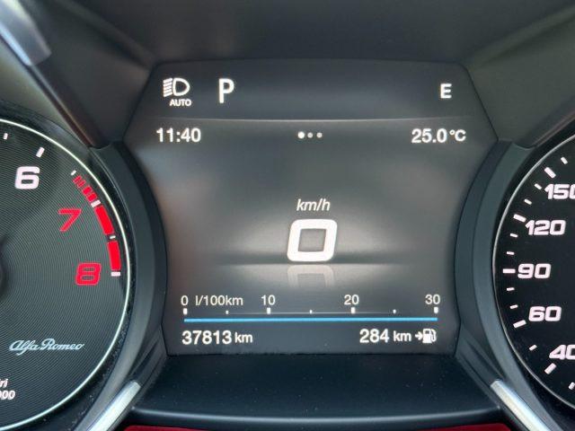 ALFA ROMEO Giulia 2.9 V6 Bi-Turbo AT8 Quadrifoglio