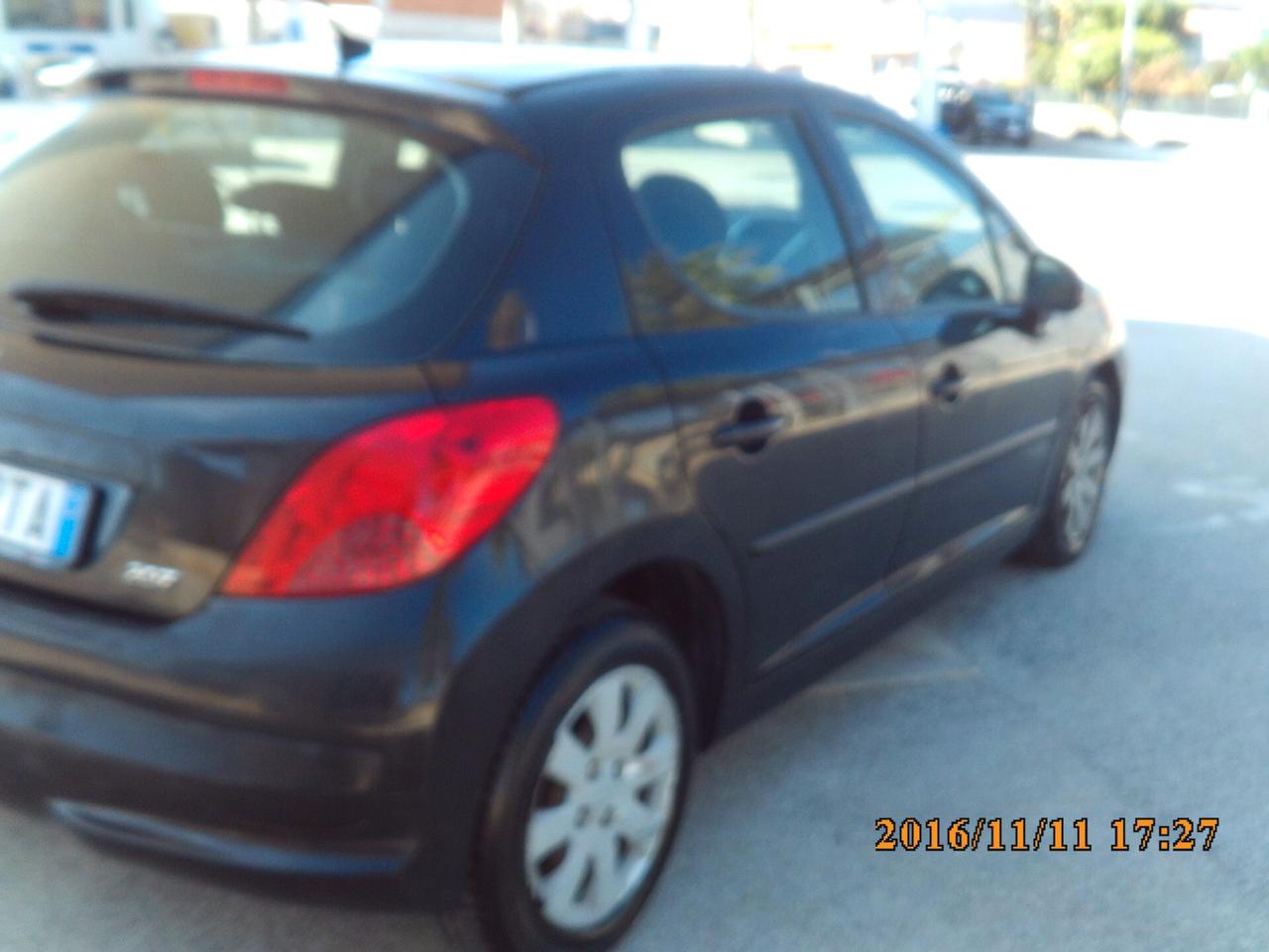 Peugeot 207 1.4 8V 75CV 5p. X Line ECO GPL