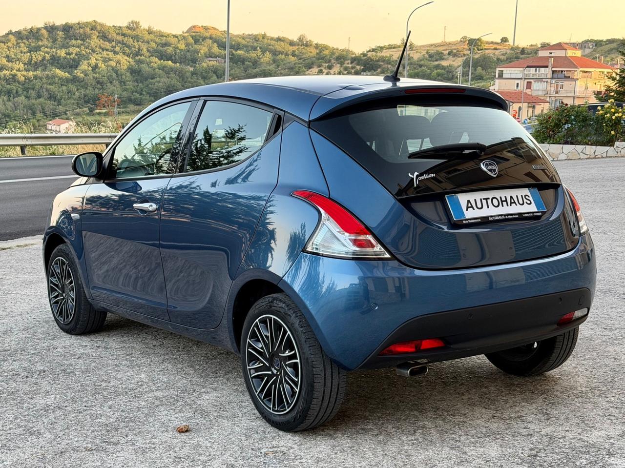 Lancia Ypsilon 1.0 FireFly 70cv Hybrid 2023 - 31.000KM