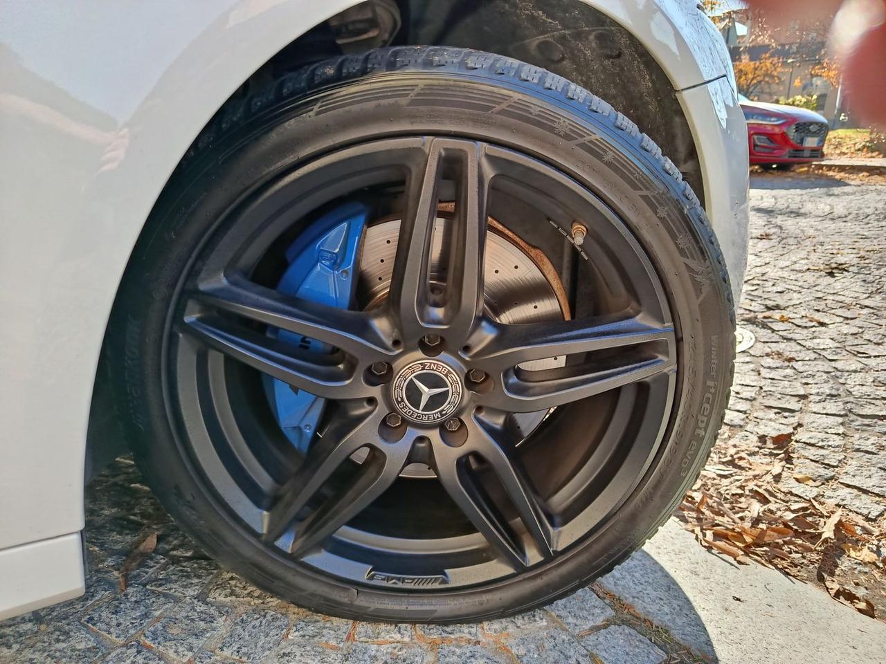 Mercedes-Benz E 220 Premium Plus E 220 D #8033