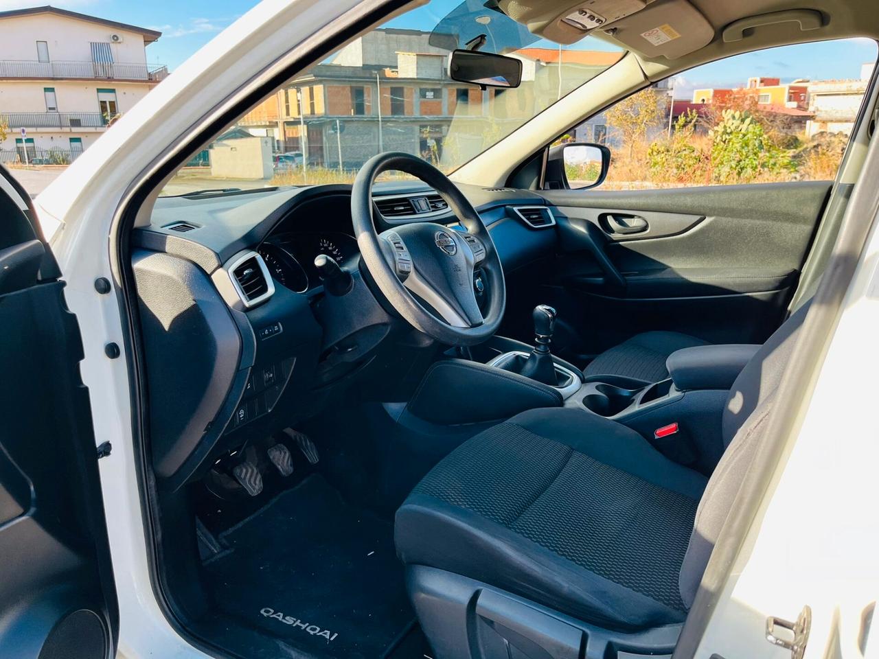 Nissan Qashqai 1.5 dCi Tekna diesel corso sicilia n 34 paterno'