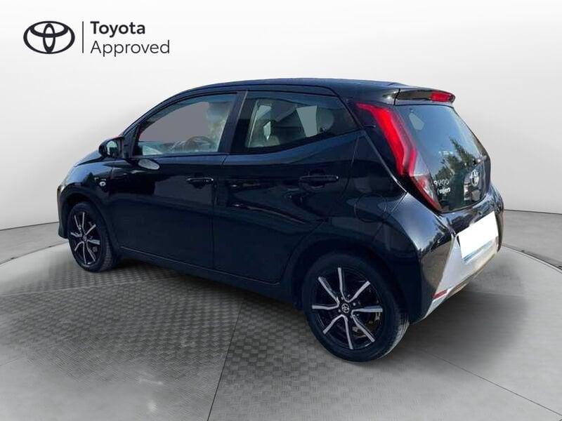 Toyota Aygo 1.0 72 CV x-play