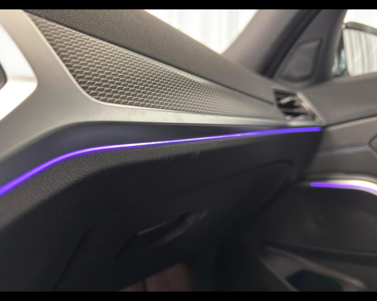 BMW Serie 3(G20/1-80/1) - 320d xDrive Msport