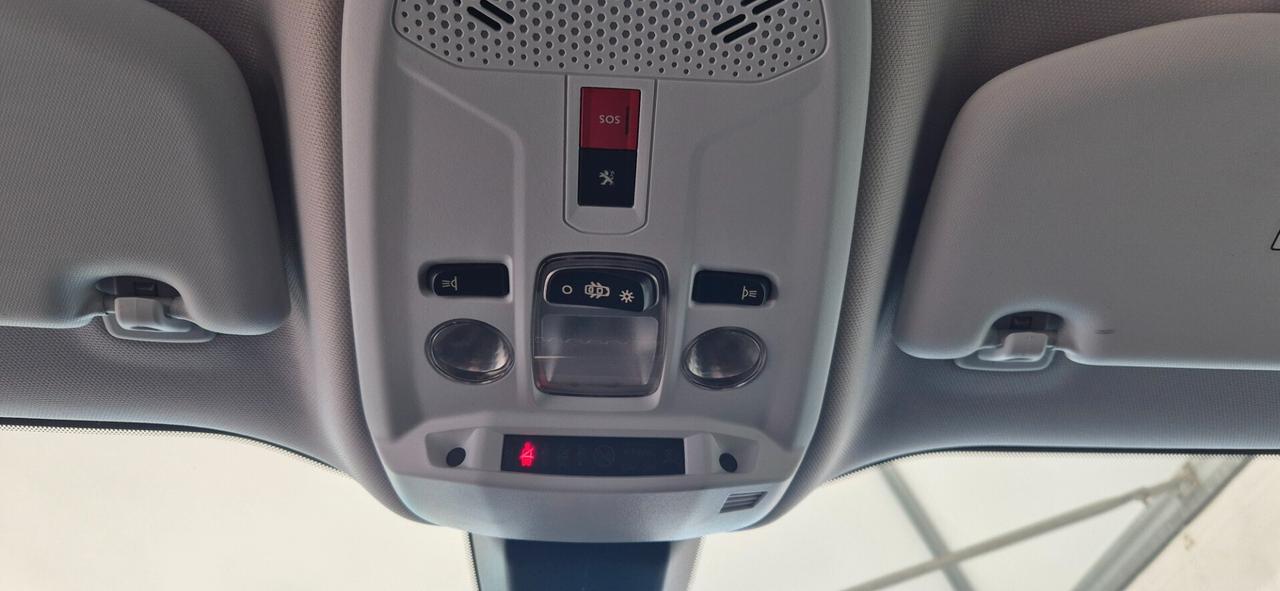 PEUGEOT 2008 1.5HDI 110CV U.proprietario 03/2021