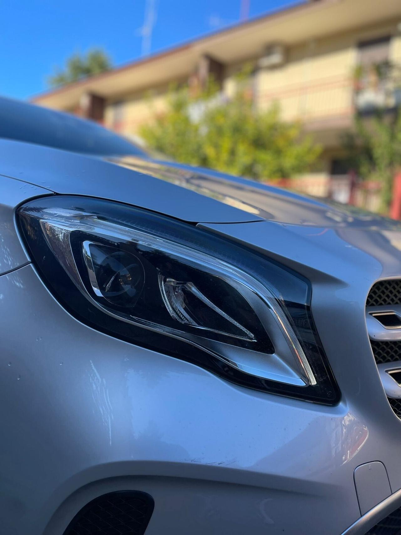 Mercedes-benz GLA 200 d Automatic Premium