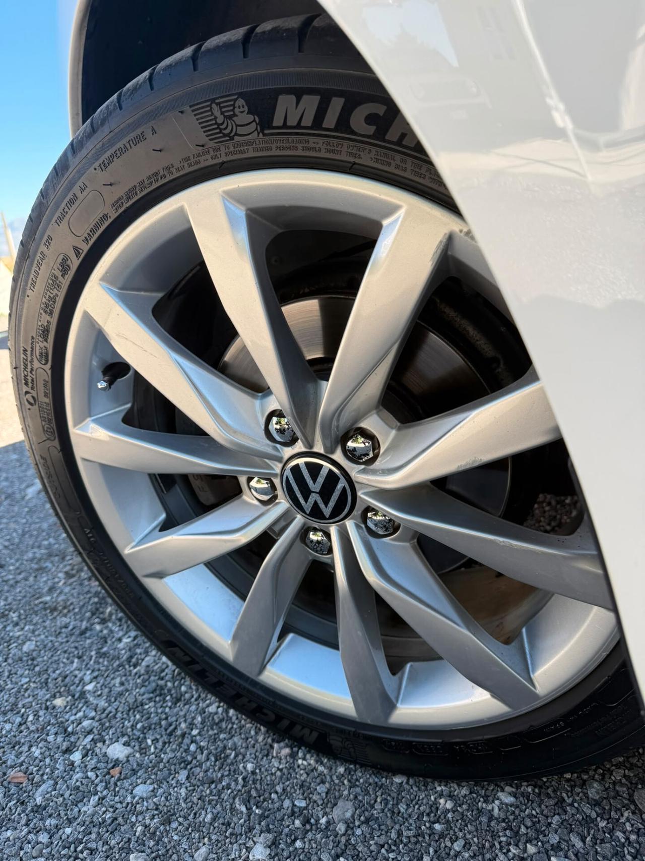 Volkswagen Golf 1.6 TDI DPF 5p. Highline