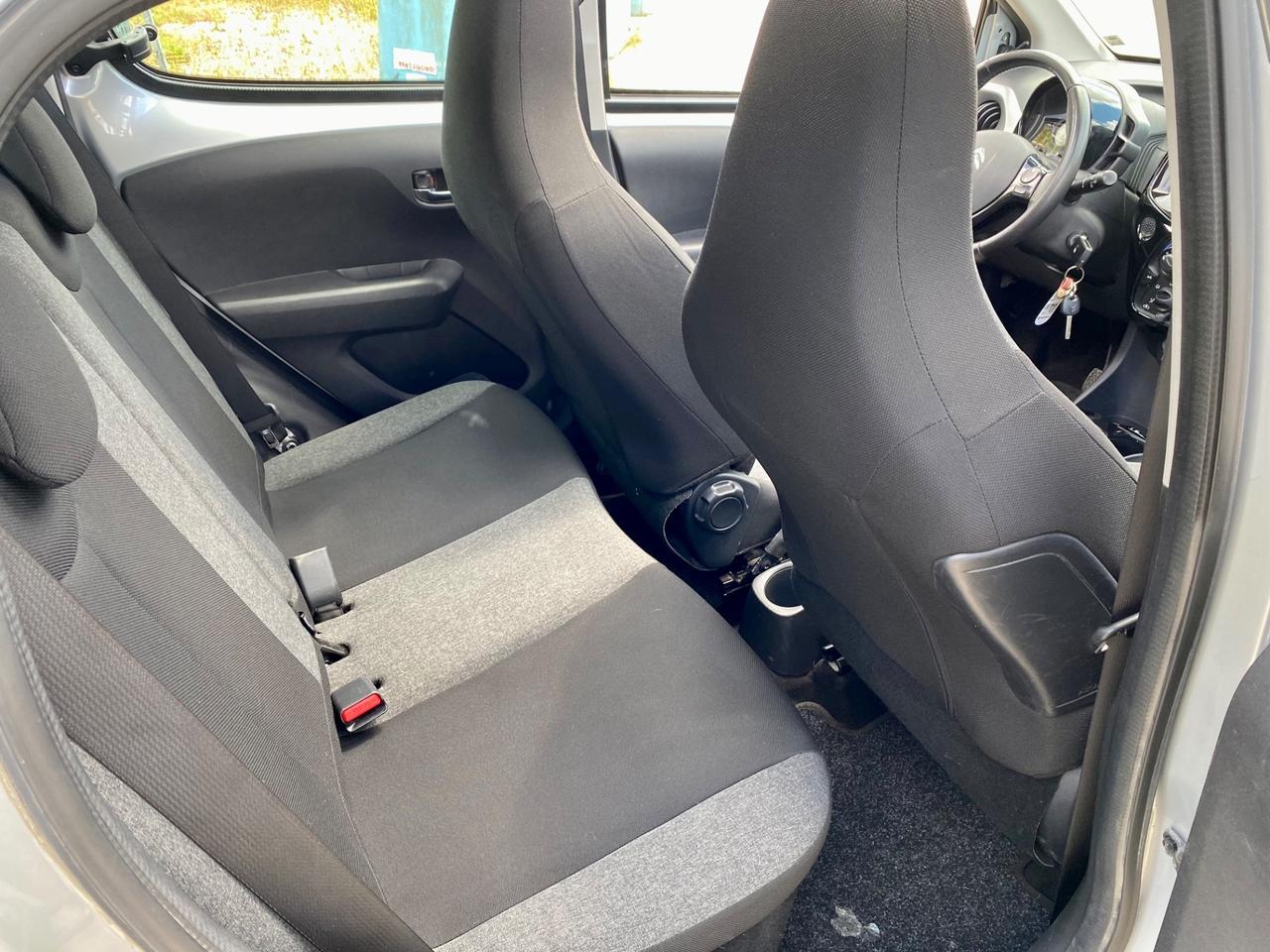 Citroen C1 Airscape VTi 68 ETG 5 porte Shine