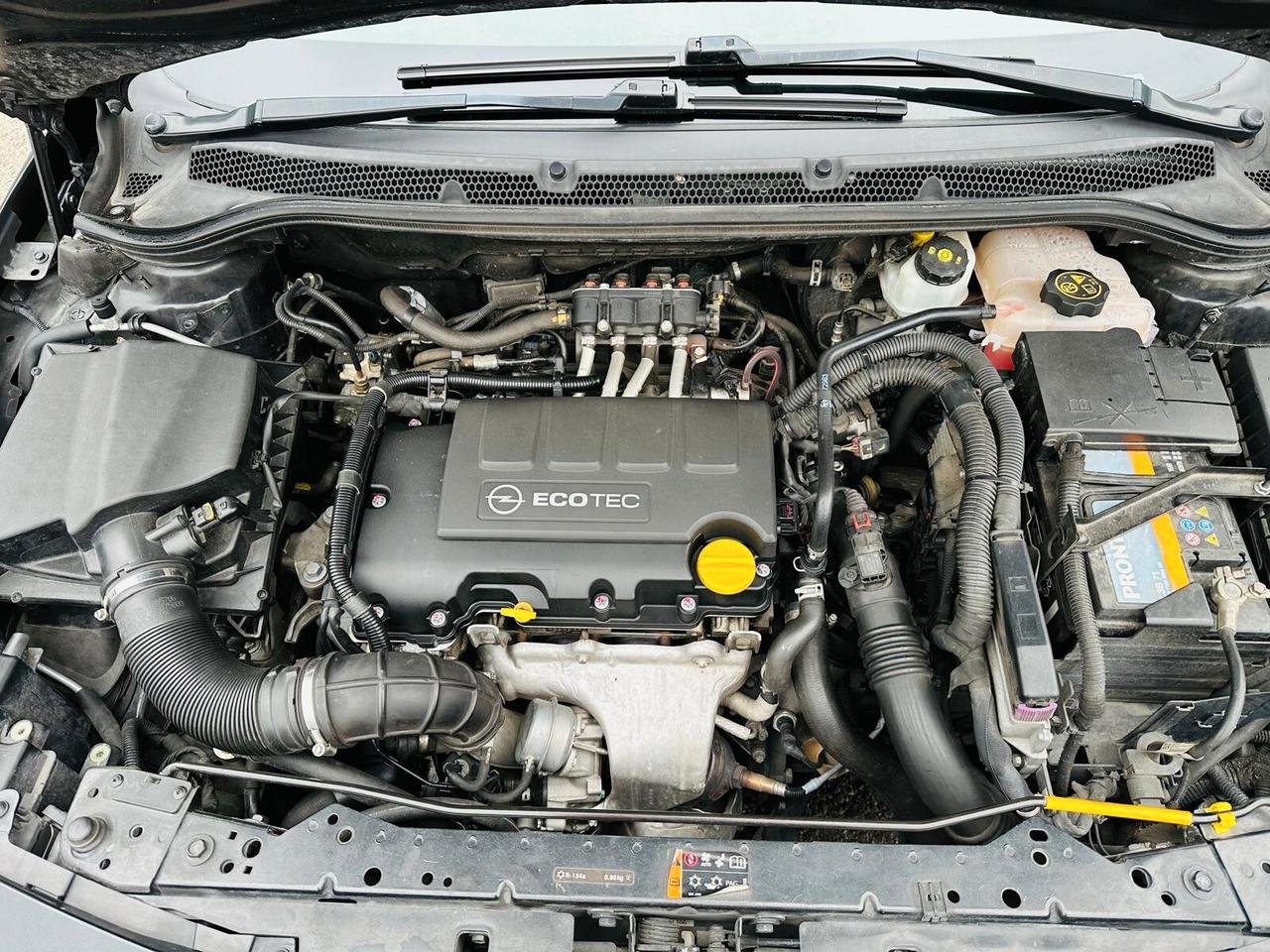 Opel Astra 1.4 Turbo 140CV Sports Tourer GPL Tech Elective