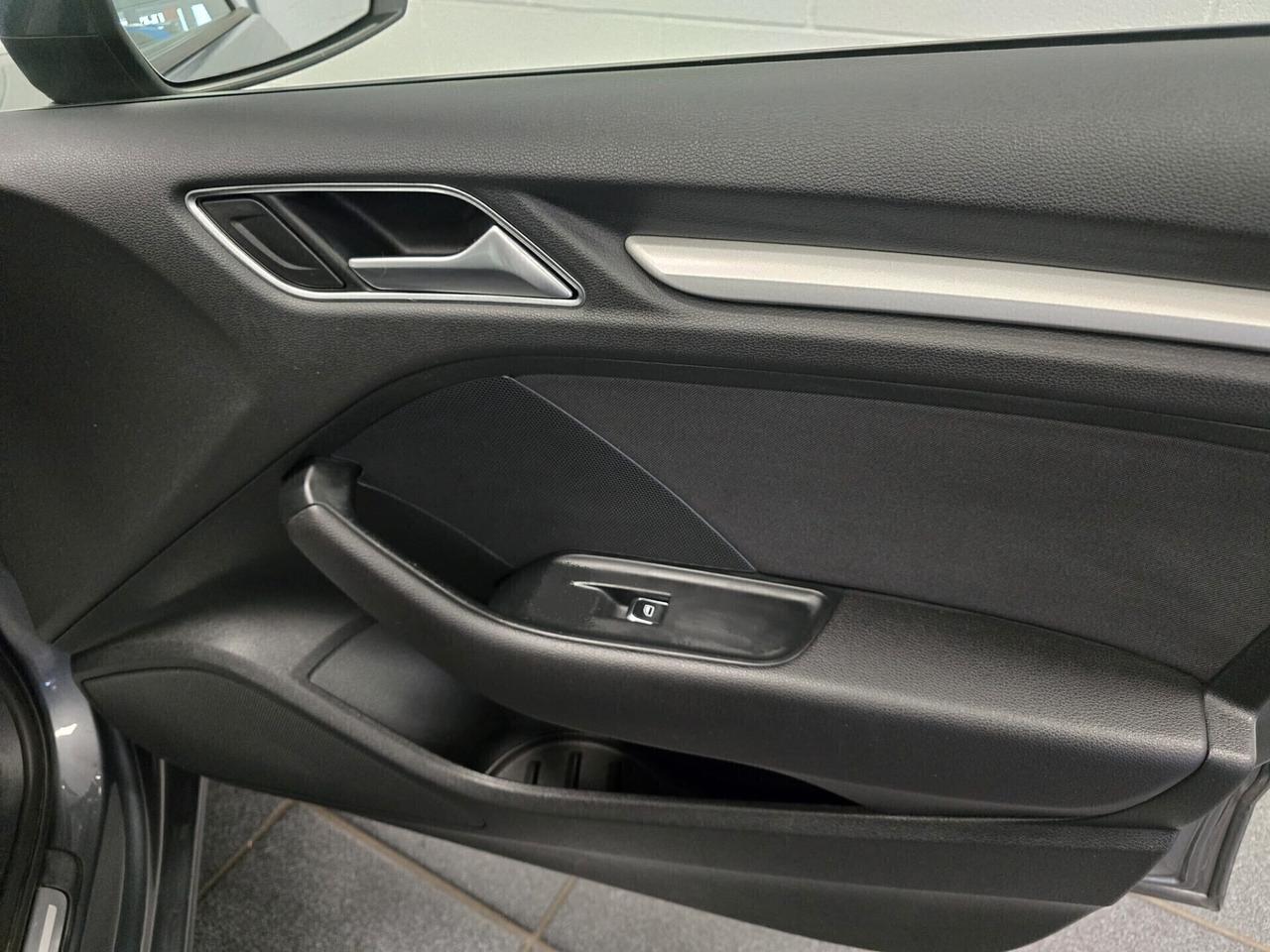 Audi A3 SPB 1.6 TDI 105cv Amb. 2013 OK NEOPATENTATI