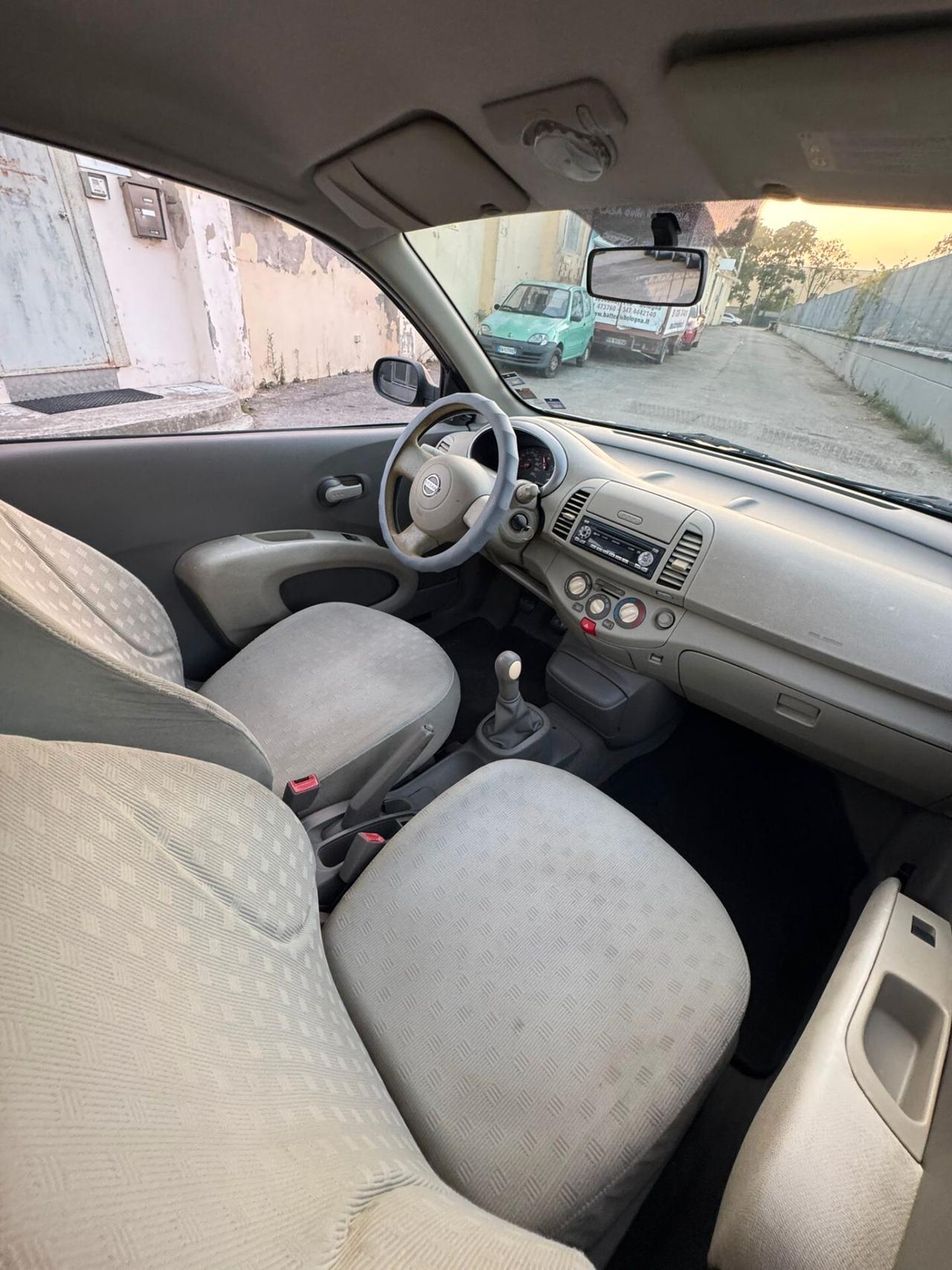Nissan Micra 1.0 16V 3 porte Visia