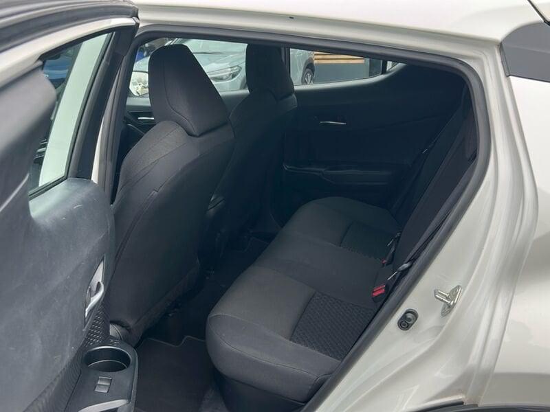 Toyota C-HR C-HR 1.8 Hybrid E-CVT Active